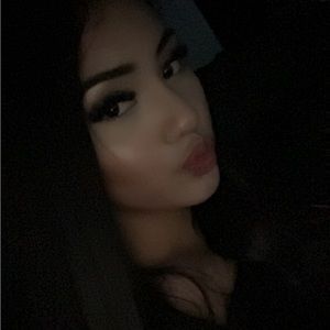 Meet your Posher, Leanna